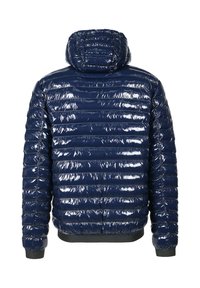 Marineblauwe pufferjack met een glanzende afwerking, horizontaal gewatteerd ontwerp, vaste capuchon en elastische manchetten en onderrand.