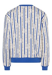 Sudadera de manga larga blanca y azul con rayas verticales que presenta el texto repetido "KANI" y "SEE IT. THEN BE IT." y puños y dobladillo acanalados.