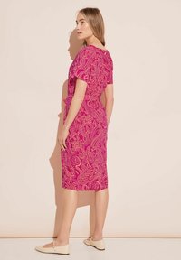 Street One PRINT - Blusenkleid - pink