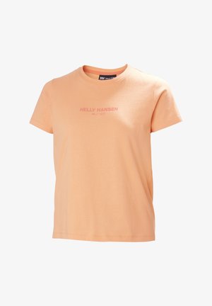 Camiseta de manga corta color naranja claro con cuello redondo, con el logo "Helly Hansen" y el texto "HH // 1877" impresos en rosa en el pecho.