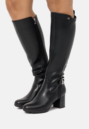 Stivali con plateau - black