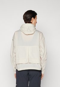 Columbia PARACUTIE™ - Vindjacka - dark stone