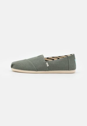 TOMS ALPARGATA - Pantofi slip-on - green