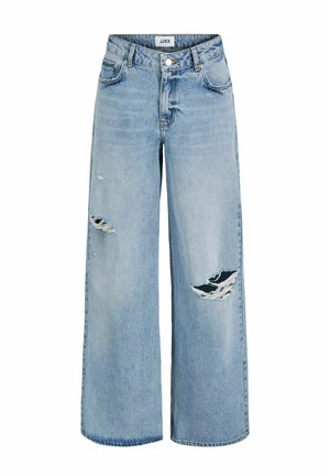 Jean large bleu clair avec usures et déchirures sur les deux jambes, bouton à l’avant et design cinq poches.