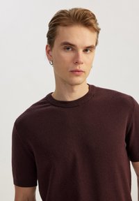 Koton SHORT SLEEVE - T-shirt basic - brown