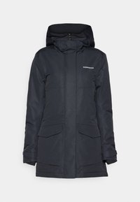 Marineblauwe waterdichte parka met capuchon, voorrits, twee grote voorzakken en een logo op het bovenste deel van de linkerborst.