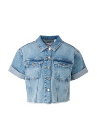 Krátký rukáv, zkrácená džínová bunda v světle modré barvě, s knoflíkovou přední stranou, dvěma náprsními kapsami a ohrnutými manžetami s třepící se spodní hranou.