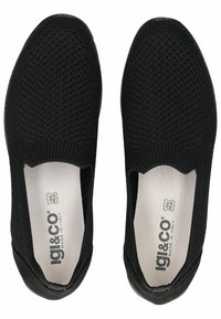 Scarpe slip-on nere con tomaia in maglia caratterizzata da un motivo testurizzato, soletta in morbida pelle e un tallone in suede nero a contrasto.