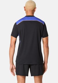 ASICS T-shirts print - black dark