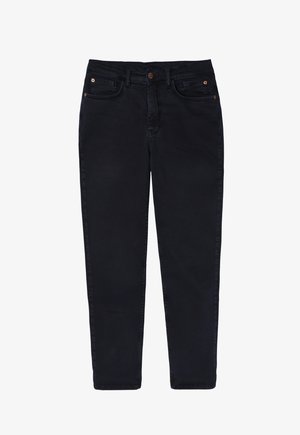 Dunkelblaue Jeans aus Denim mit geradem Schnitt, fünf Taschen, kontrastierenden Nähten und Knopfverschluss. Glatte Textur mit minimalen Details.
