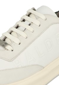 Baldessarini Sneakers basse - white