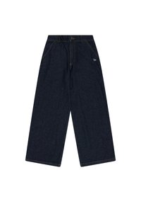 Pantalon en denim bleu foncé à jambes larges, avec fermeture éclair, bouton, poches avant et logo de la marque en haut à gauche.