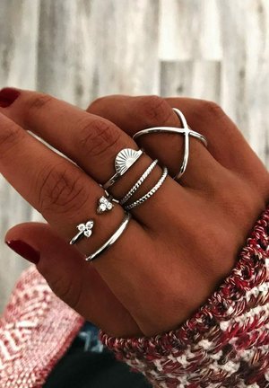 Doble Twist - Ring - plata color