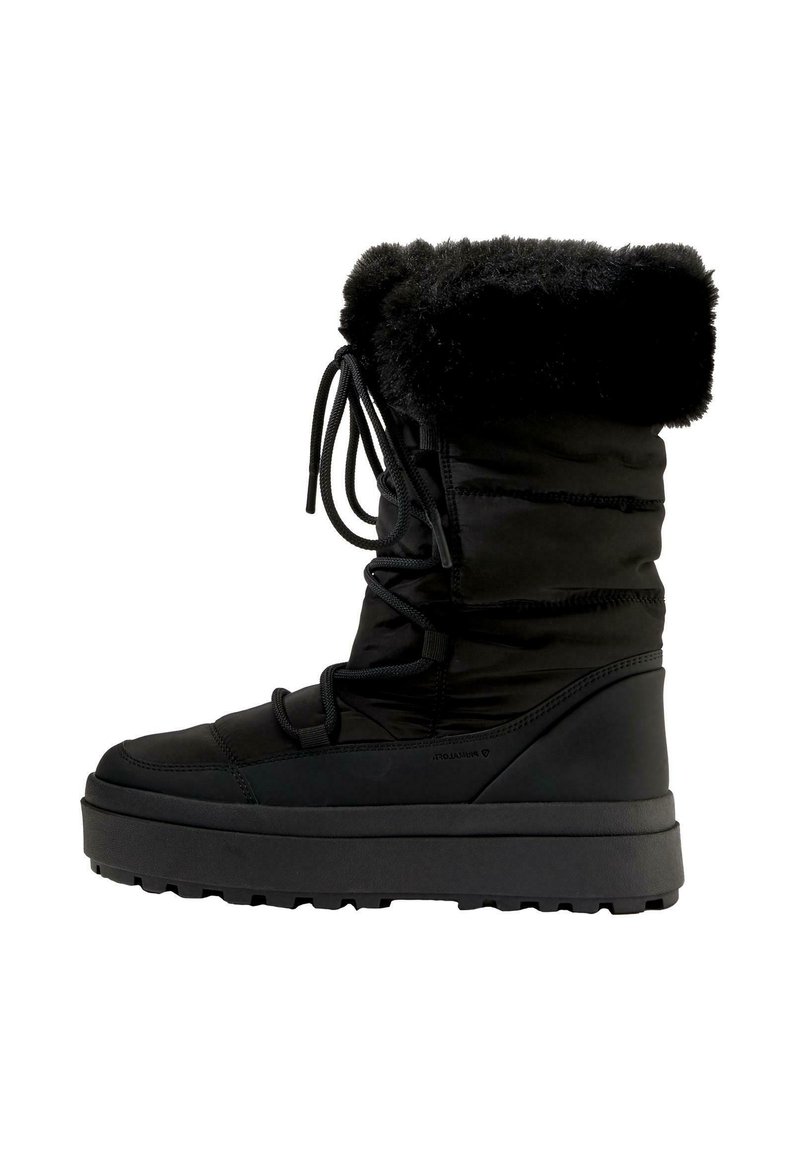 Czarne zimowe buty z pluszowym kołnierzem z futra sztucznego, wyściółka z materiału tekstylnego, sznurowany wzór i teksturowana gumowa podeszwa dla lepszej przyczepności.