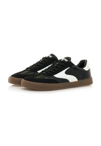 mtng Baskets basses - black