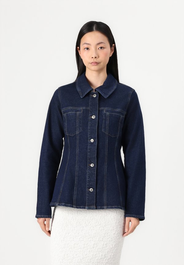 ONLELLE FITTED - Denim jacket