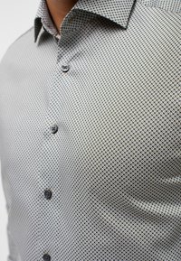 Eterna PRINT-HEMD - MODERN FIT - Overhemd - grün