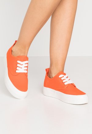 Tenisky - orange