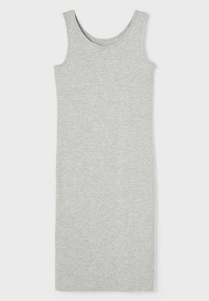 Grå ribstrikket ærmeløs kjole med rund hals, knælængde og glat tekstur; enkel, tætsiddende pasform uden yderligere detaljer.
