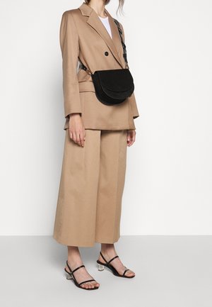CLOSED, Sac bandoulière - black