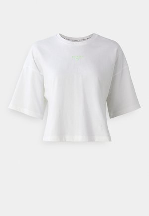 White cotton crop t-shirt with short sleeves, featuring a small neon green "HYROX" logo on the chest and a round neckline.