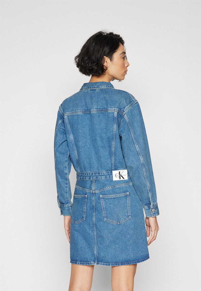 Calvin Klein Jeans DARTED SHIRT DRESS - Jeanskleid - denim medium/blue  denim