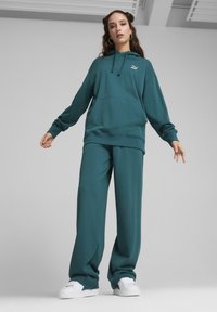 Puma BETTER CLASSICS - Jersey con capucha - cold green