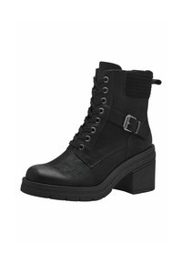 Stivale alla caviglia nero con materiali misti di texture liscia e suede, lacci frontali, dettaglio con fibbia e tacco largo.