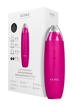 Felroze GESKE microdermabrasie mee-eters verwijderaar met doorzichtige kap, getoond naast de witte verpakking en gelabelde opzetstukken.