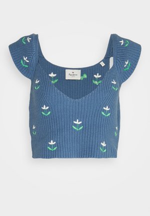 Kék kötött cropped top, széles nyakkivágással és rövid, lebegő ujjal, fehér virág és zöld levél hímzéssel díszítve.