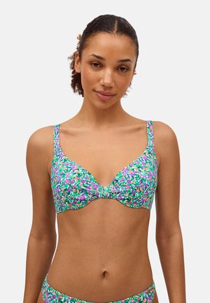 Top de bikini multicolor con un patrón floral en verde, púrpura y naranja, con tirantes anchos y un escote en forma de V.