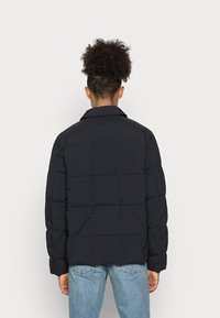 ARKET Casaco de inverno - black