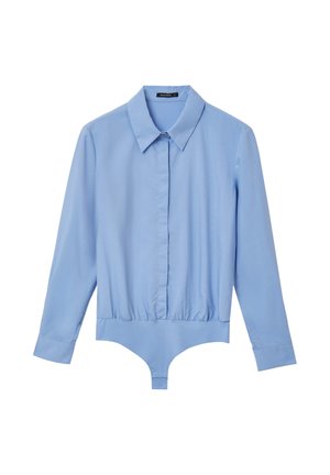 Body azzurro chiaro con maniche lunghe, colletto a punta, texture liscia e vita elasticizzata per un look aderente.