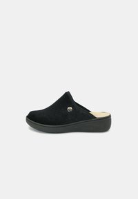 PANTOFOLE NATALIZIE CON RENNA FAYE GRUNLAND DONNA | Coppola Calzature