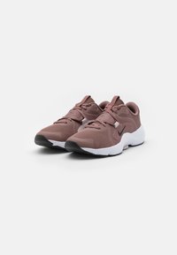 Nike Performance IN SEASON TR 13 - Tenisice za trening - smokey mauve/black/platinum violet/white
