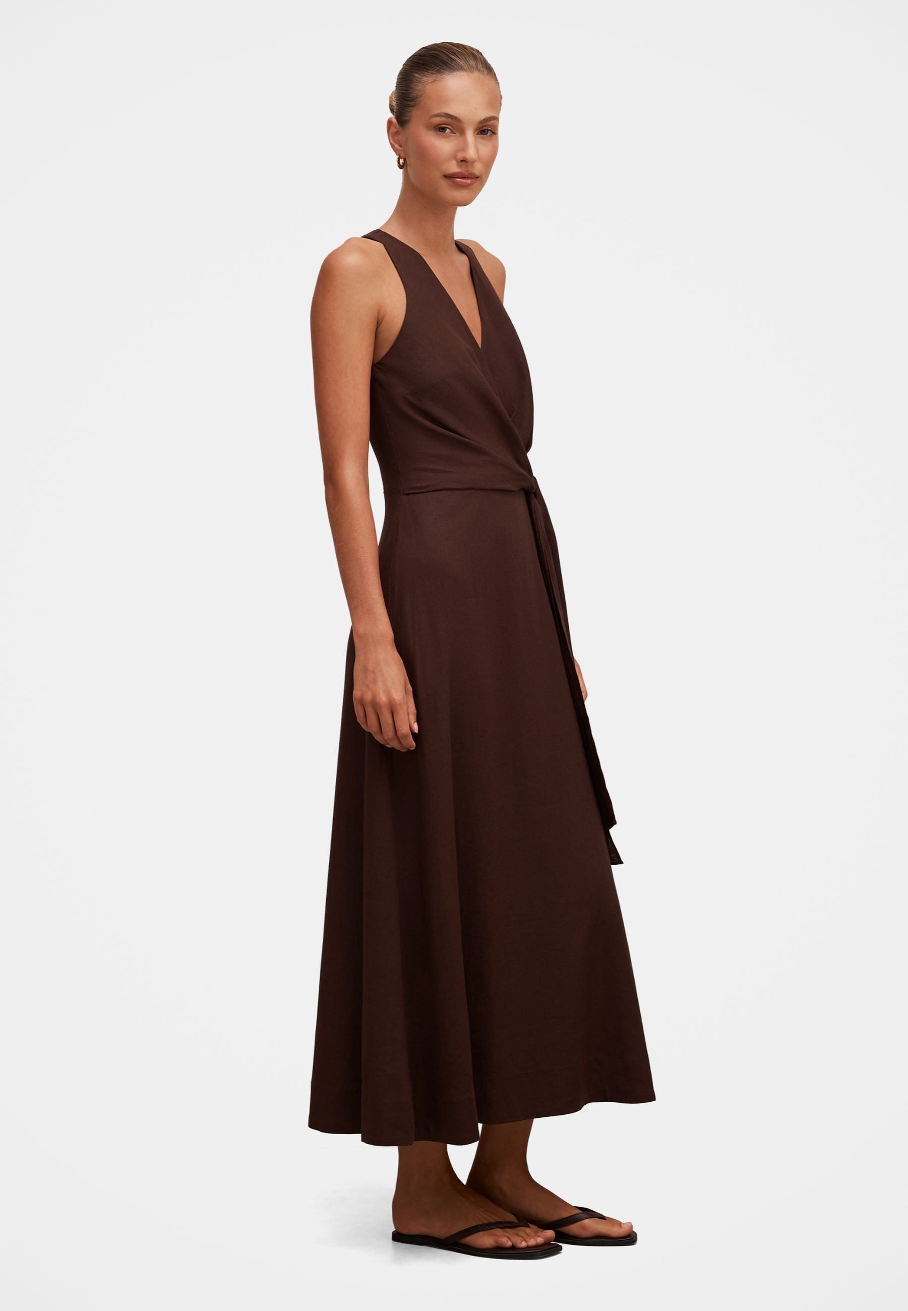 Forever New ZOEY HALTER TIE MIDI - Maxi dress - chocolate/brown