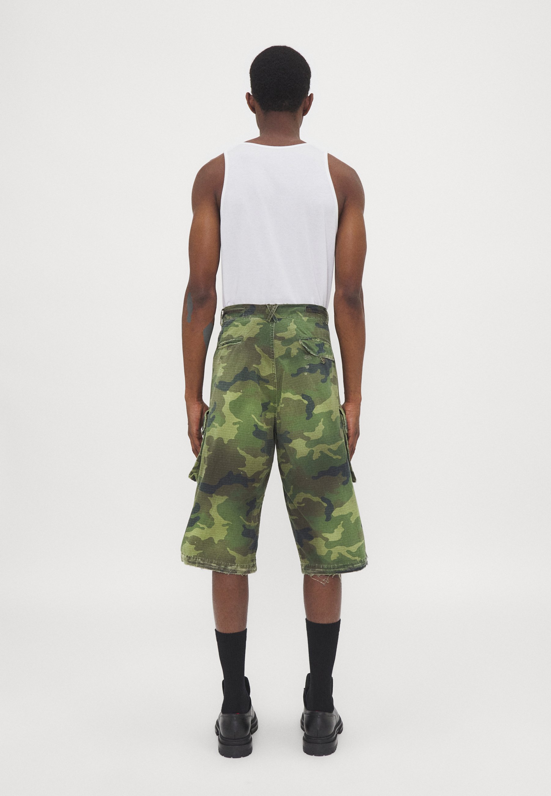 424 BERMUDA UNISEX - Shorts - green - Zalando.co.uk