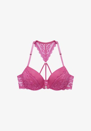 Soutien-gorge en dentelle rose avec des bords festonnés, des bonnets rembourrés et un design à lanières. Il présente de la dentelle décorative et un accent en matériel central.
