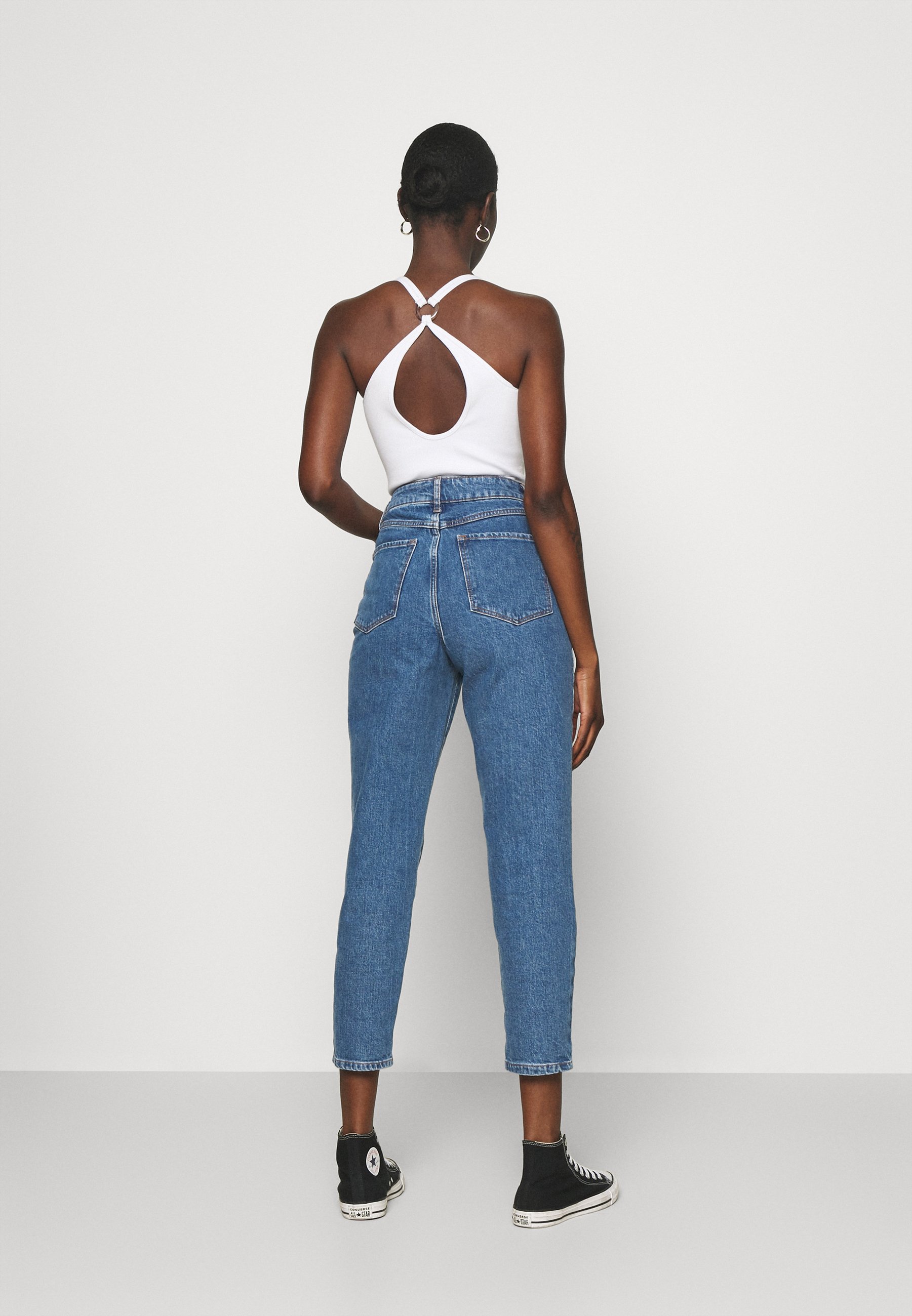 Zign Mom Fit jeans - Tiesaus kirpimo 