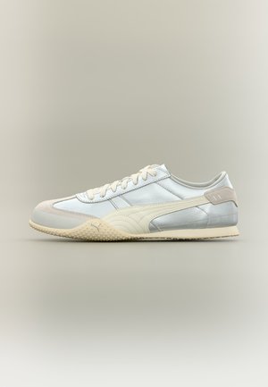 Puma, BELLA - Маратонки - silver-coloured/frosted ivory
