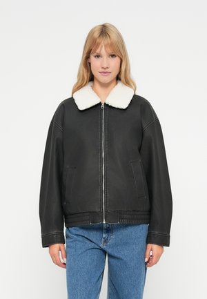 REMOVABLE COLLAR  - Imitatieleren jas - black