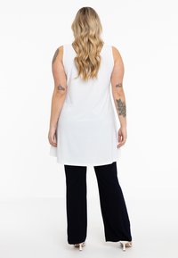 YOEK LANGE - Bluse - white