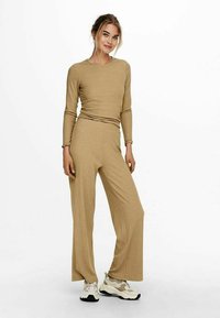 ONLY EMMA PANT - Püksid - tannin