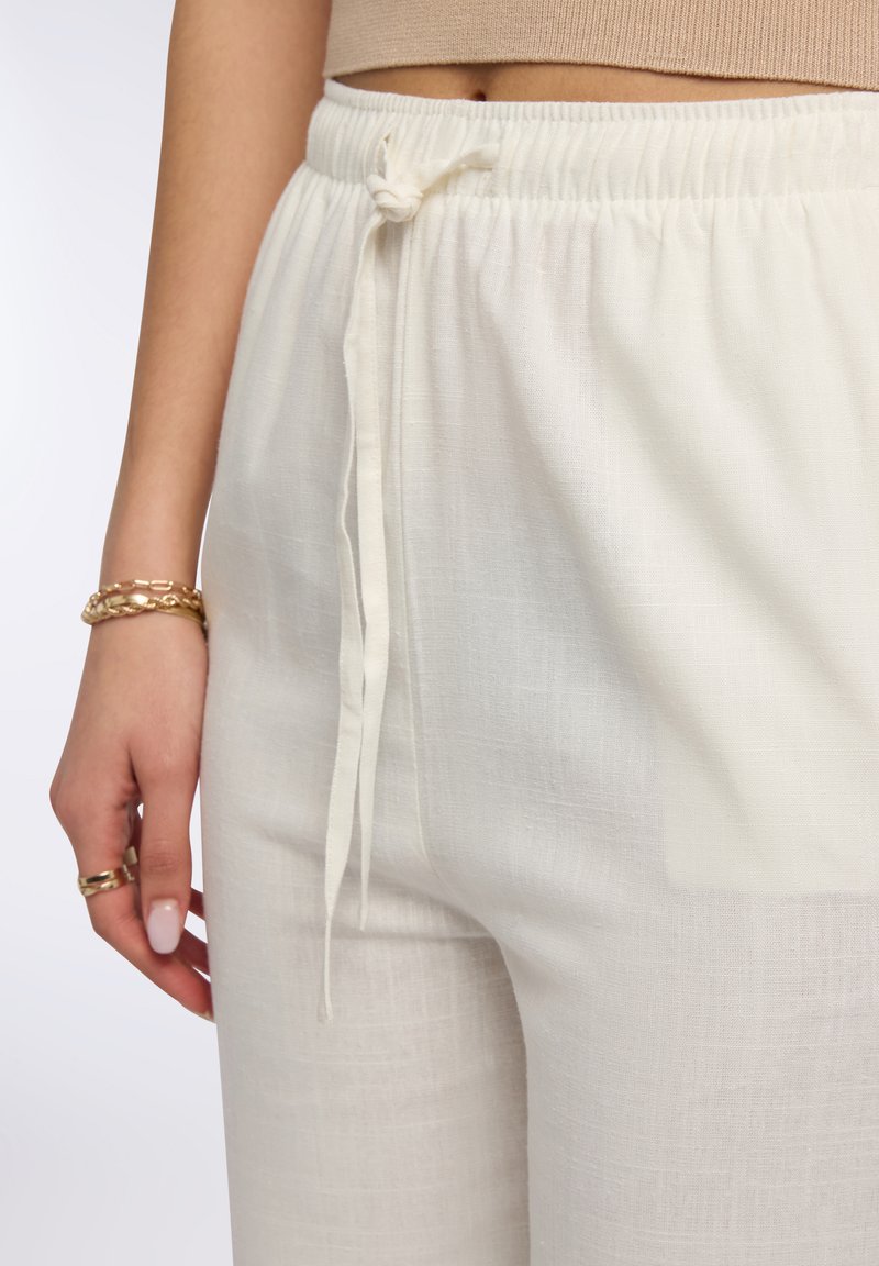 Pantaloni Donna A Gamba Larga In Lino LaovanIn: Modello Palazzo Con Coulisse, Bianco, Taglia L. Freschi, Comodi, Con Tasche Laterali. Perfetti Per Estate, Spiaggia, Relax E Tempo Libero.