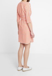 More & More Robe de jour - orange
