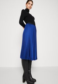 Armani Exchange SKIRT - Gonna a pieghe - blue speed