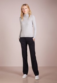 pure cashmere TURTLENECK - Camisola - light grey