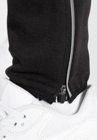 Smilodox MAISON - Træningsbukser - schwarz