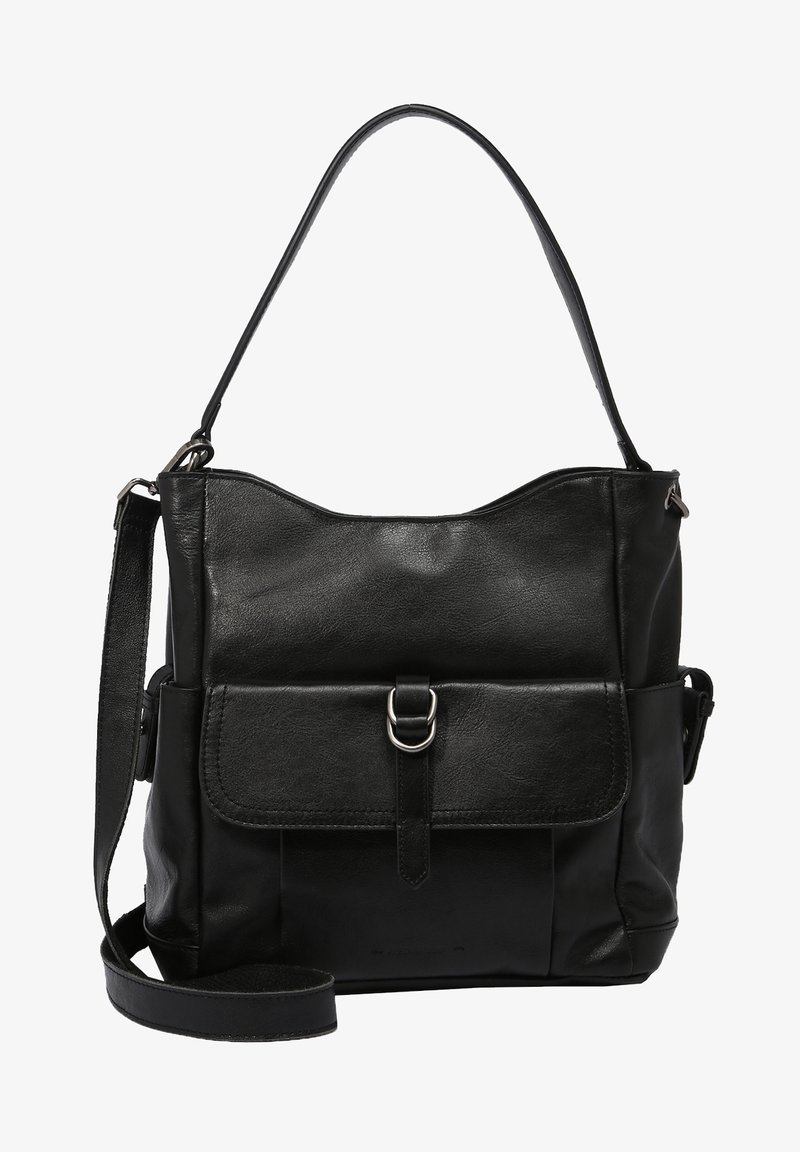 Borsa a mano in pelle nera con una texture liscia, parte superiore arrotondata, tracolla singola e una tasca frontale chiusa da un fermaglio in metallo. Presenta una tracolla regolabile.