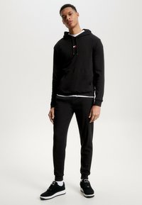 Tommy Jeans HERITAGE BADGE LOUNGE - Pulóver - black